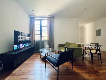 Entire place in residence at 1066 Putnam Avenue,   2R, Bedford-Stuyvesant, Brooklyn, NY, 11221, image 6 of 11