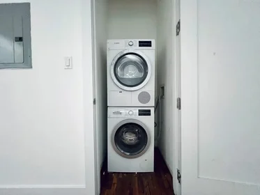 Entire place in residence at 1066 Putnam Avenue,   2R, Bedford-Stuyvesant, Brooklyn, NY, 11221, image 9 of 11