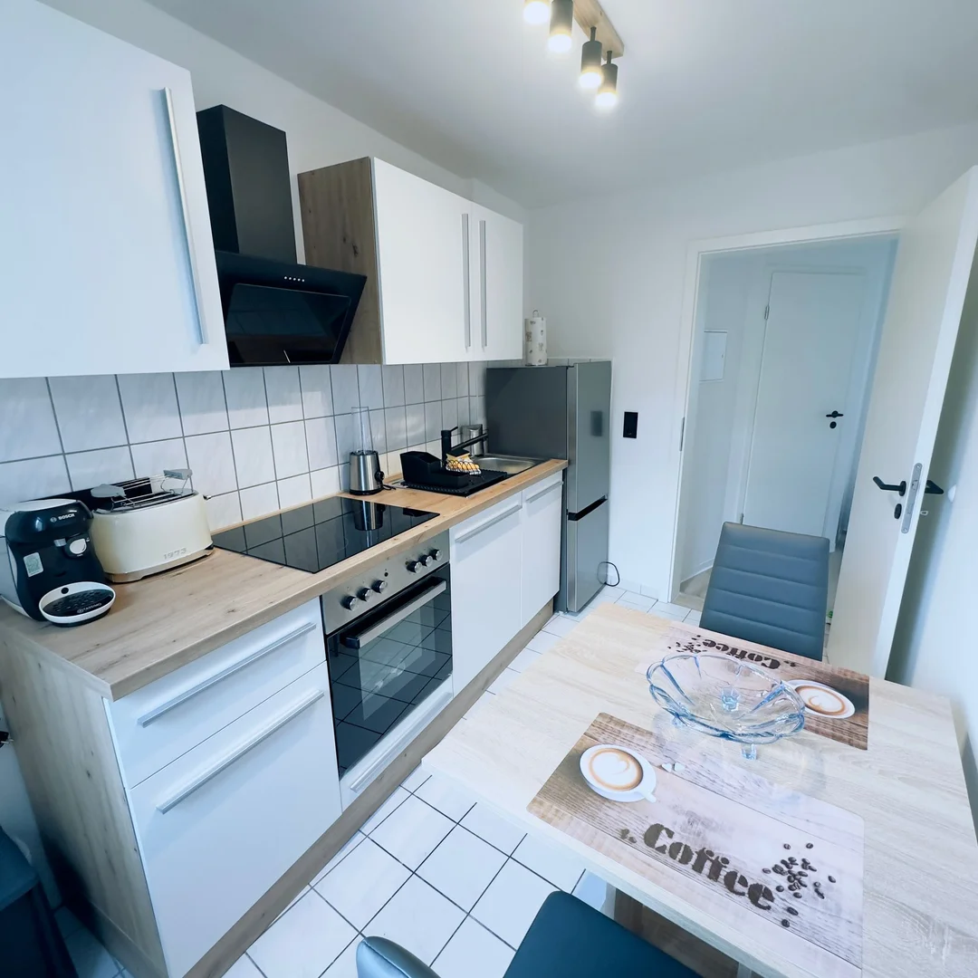 Habitación en apartamento estudiantil en alquiler en , completamente amueblado