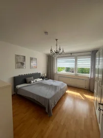 Private room at Prüfeninger Straße, image 1 of 10