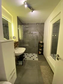 Logement entier à Lokstedter Steindamm, 40B, image 8 de 17