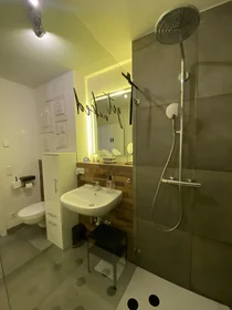 Logement entier à Lokstedter Steindamm, 40B, image 9 de 17