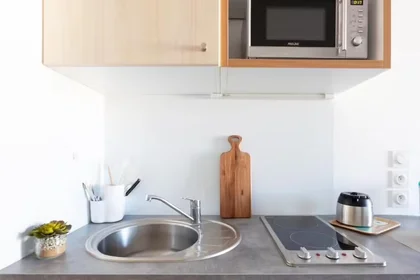 Stanza privata in residence in Marseille, 13003, immagine 3 di 27