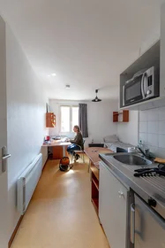 Private room in residence at VALENCE, 26000, image 4 of 15