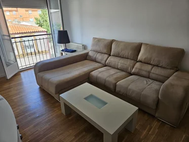 Stanza privata in Calle Moral, Pizarrales, immagine 7 di 10