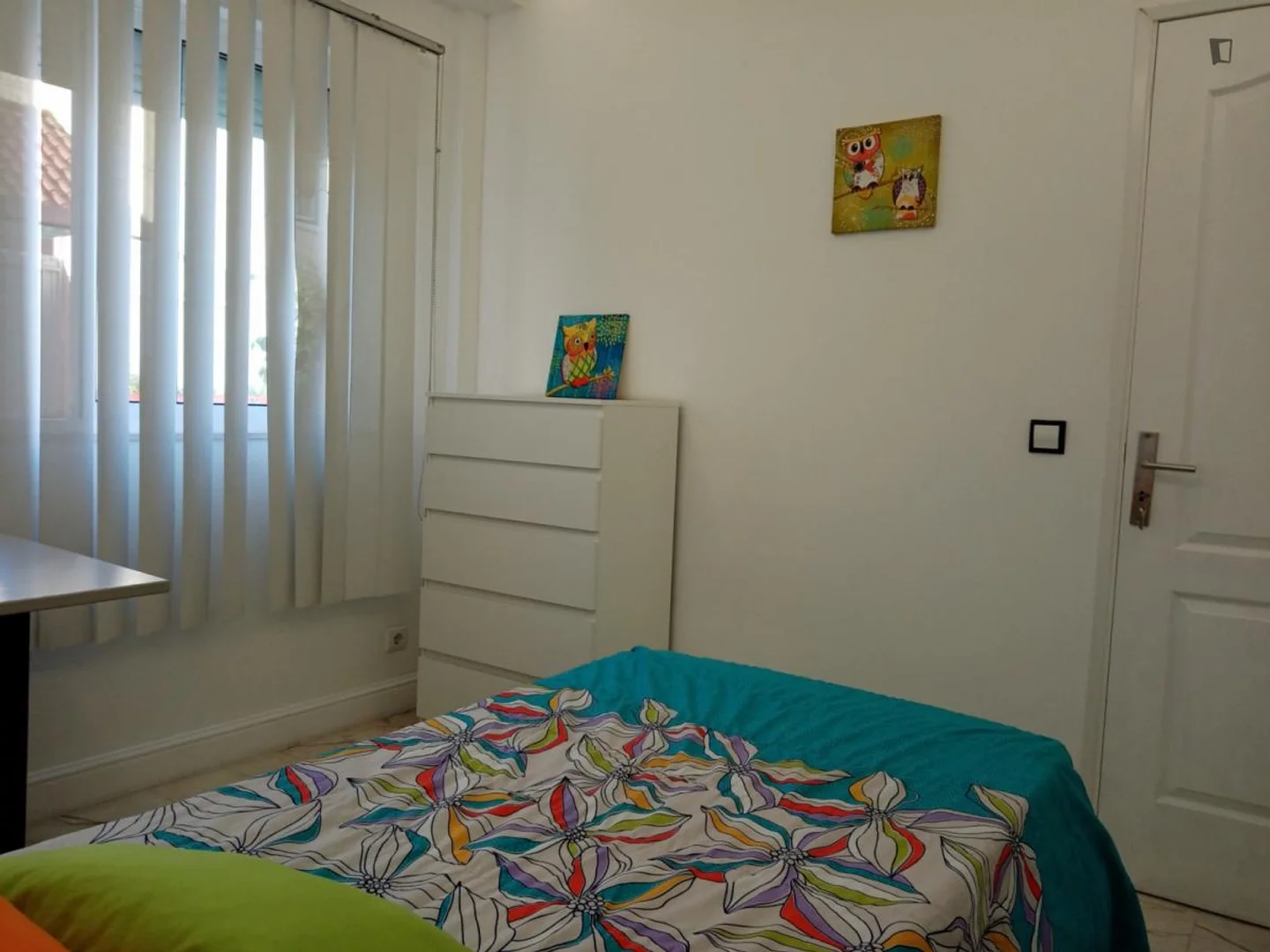 Habitación estudiantil económica cerca del campus en 