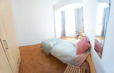 Prywatny pokój Rua Diogo Cão, obraz 3 24