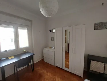 Privatzimmer in der Rua Professor Sousa da Câmara, bild 2 von 20