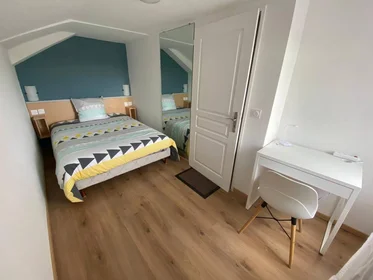Private room at Troyes, 10000, image 5 of 14