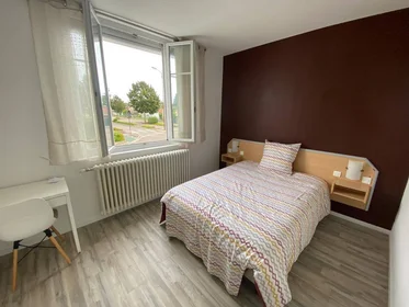 Private room at Troyes, 10000, image 8 of 14