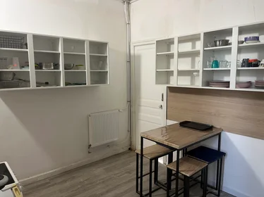 Privatzimmer in der Place Drouet d'Erlon, bild 6 von 11