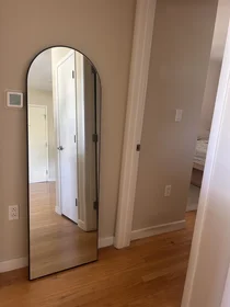 Entire apartment at Elkgrove Avenue 1026 - Unit 4, image 3 of 14
