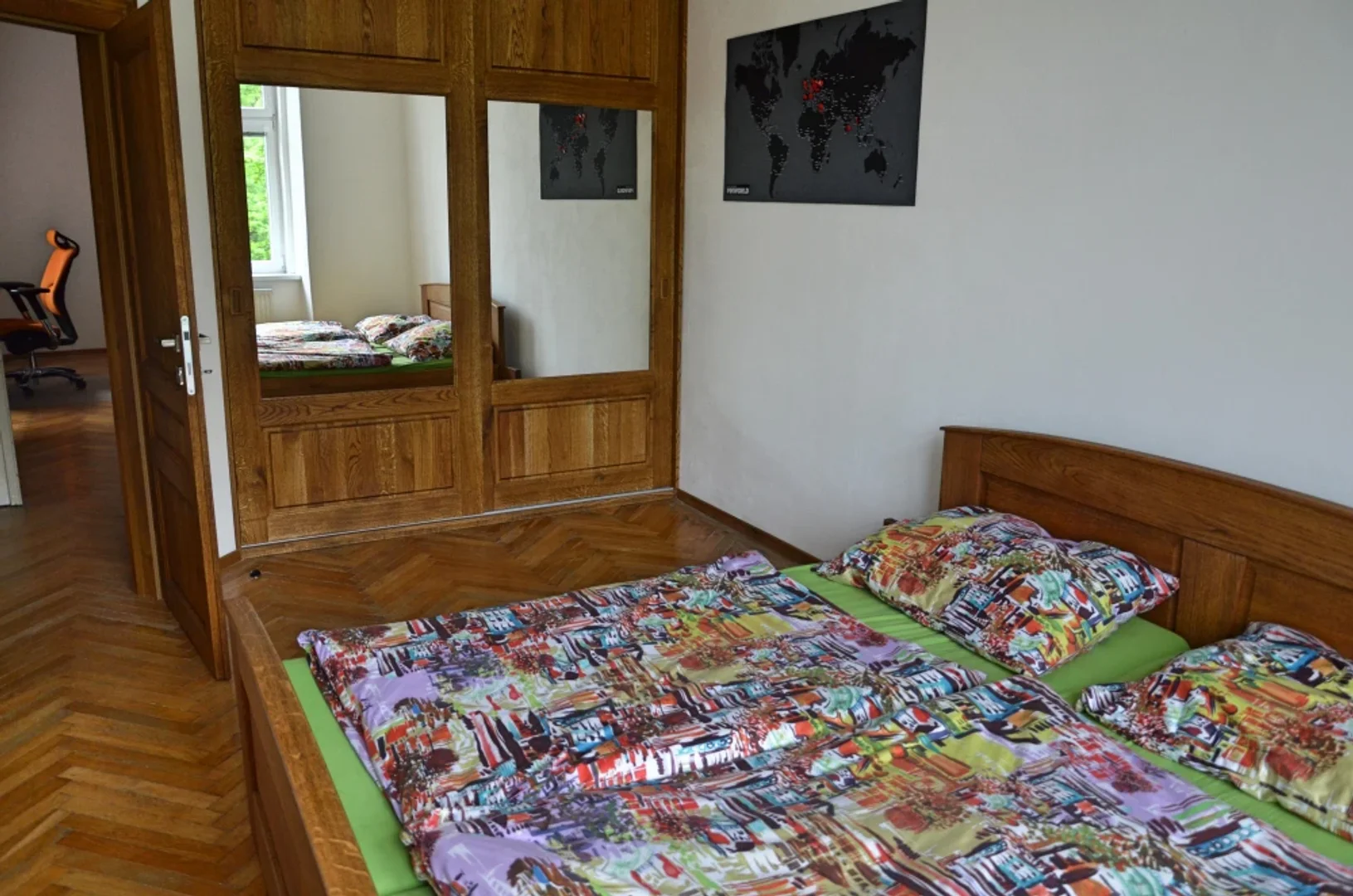 Chambre d'étudiant fonctionnelle parfaite pour étudier dans 