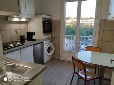 Privatzimmer in der Rue des Linots, bild 1 von 4