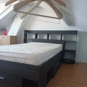 Quarto privado em Jozef Israelsstraat, imagem 5 de 9