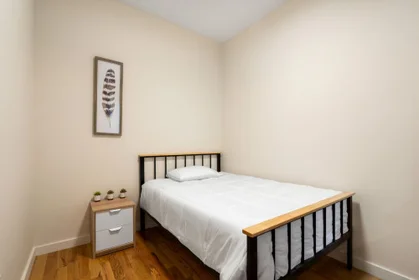 Privatzimmer in der Cute Private ROOM with Bathroom in Bedford-Stuyvesant: Bedford-Stuyvesant New York 11221, bild 1 von 10