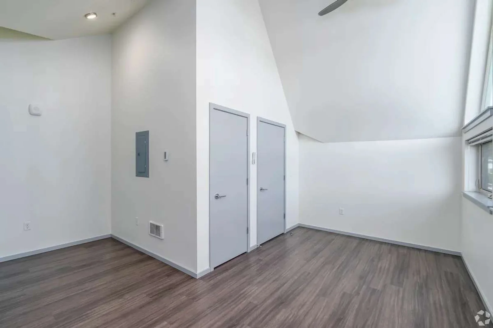 Studio moderne pour étudiants avec toutes les commodités dans 
