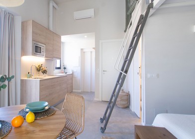 Apartamento moderno e brilhante em Gerunda