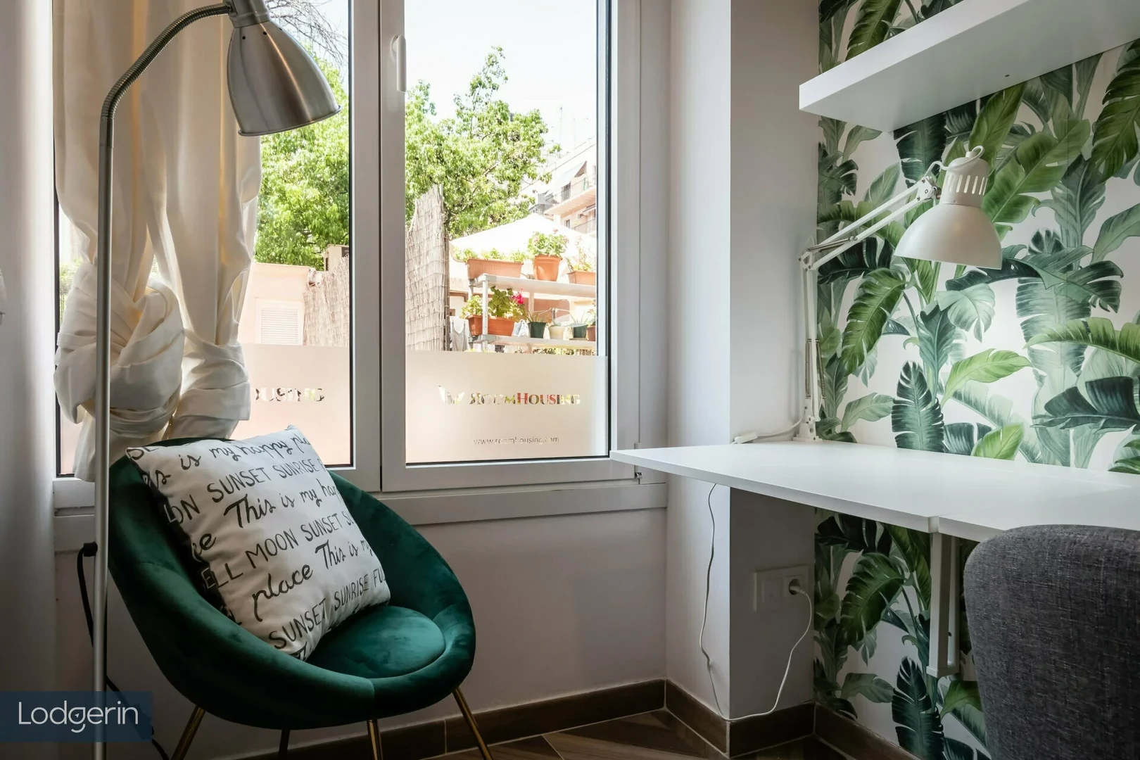 Barcelona de kiralık ucuz paylaşımlı oda