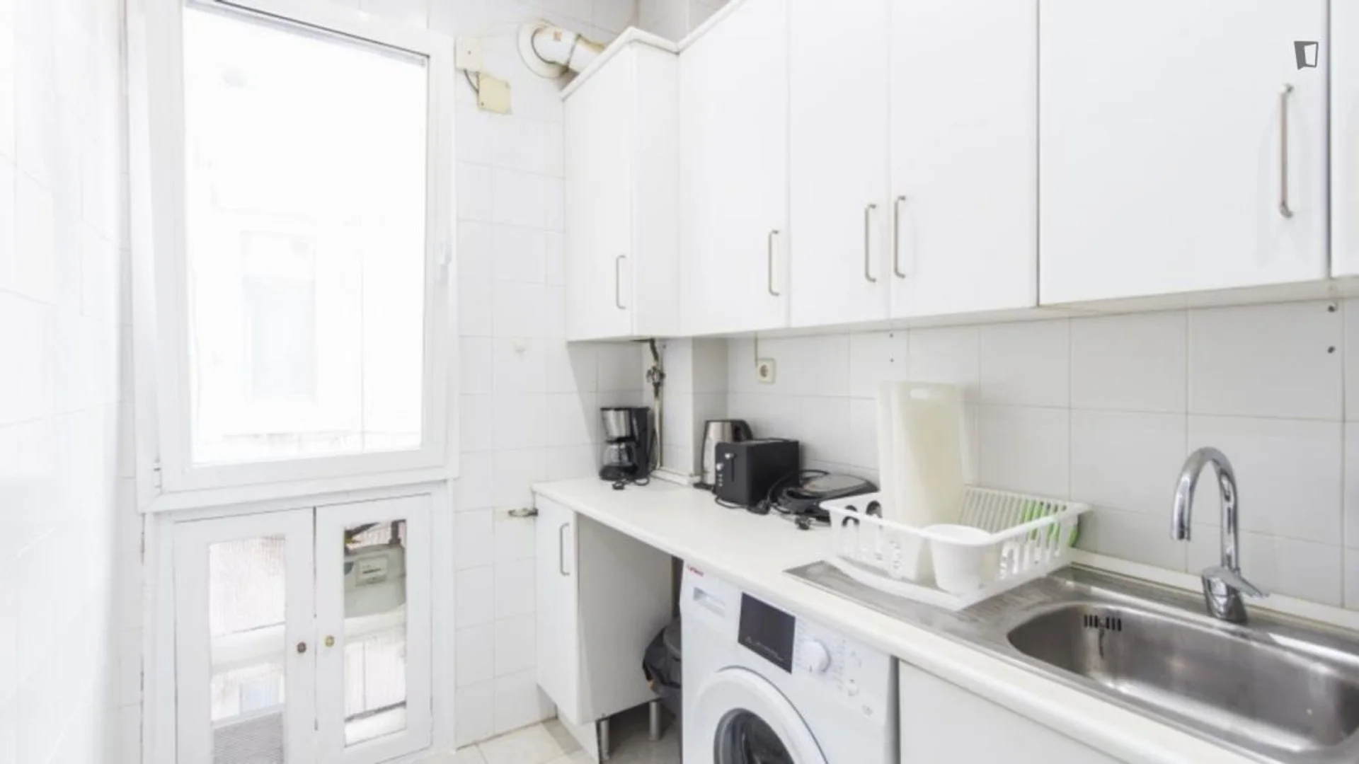 Chambre d'étudiant confortable et spacieuse dans 