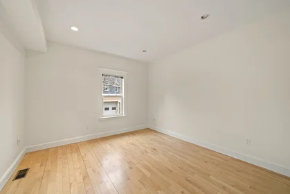 Evin tamamı Ikamet yerinde konumu 2536, Massachusetts Ave., Unit U:2536, North Cambridge, Cambridge, MA, 02140, 20 20 görüntüsü