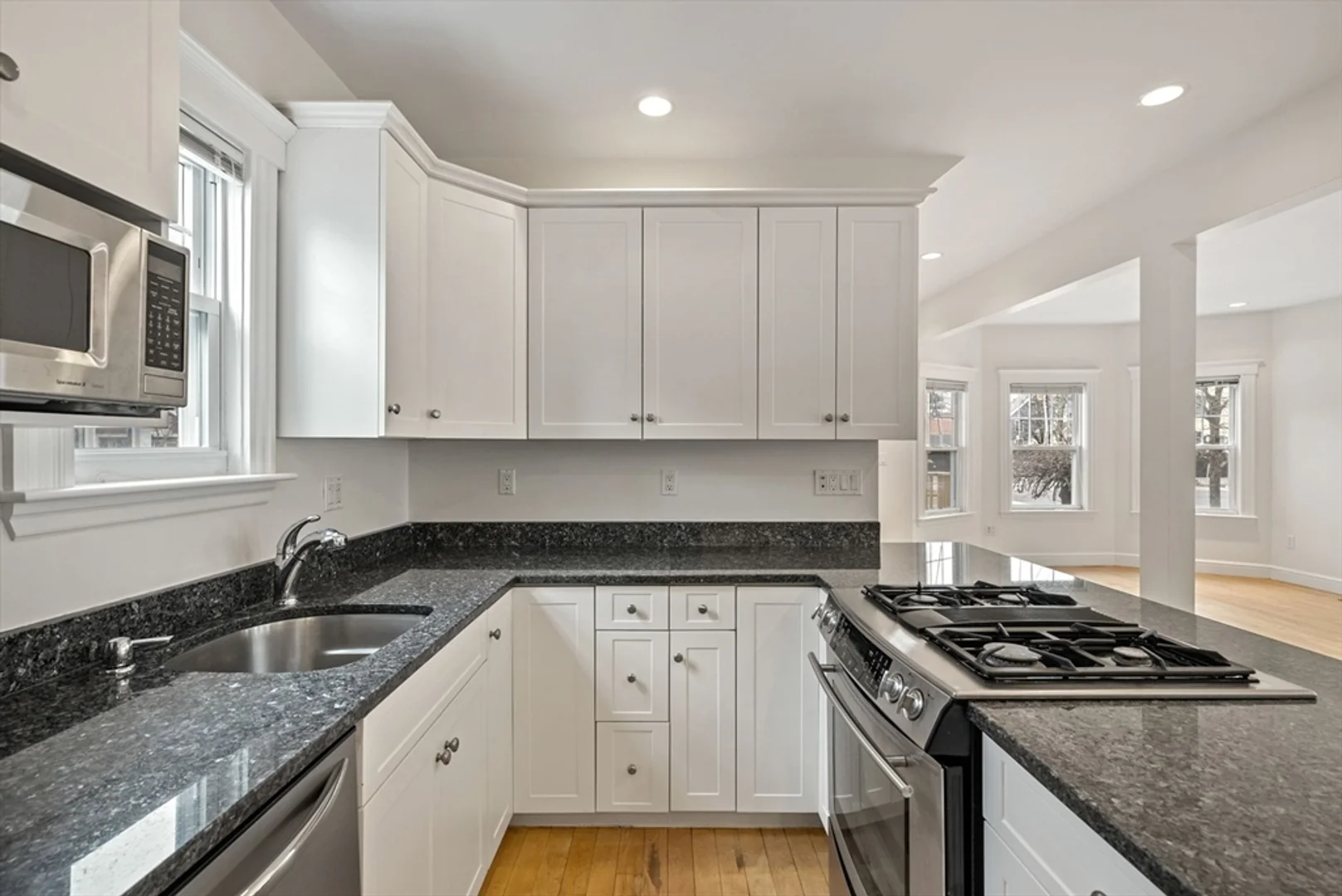 2536, Massachusetts Ave., Unit U:2536, North Cambridge, Cambridge, MA, 02140