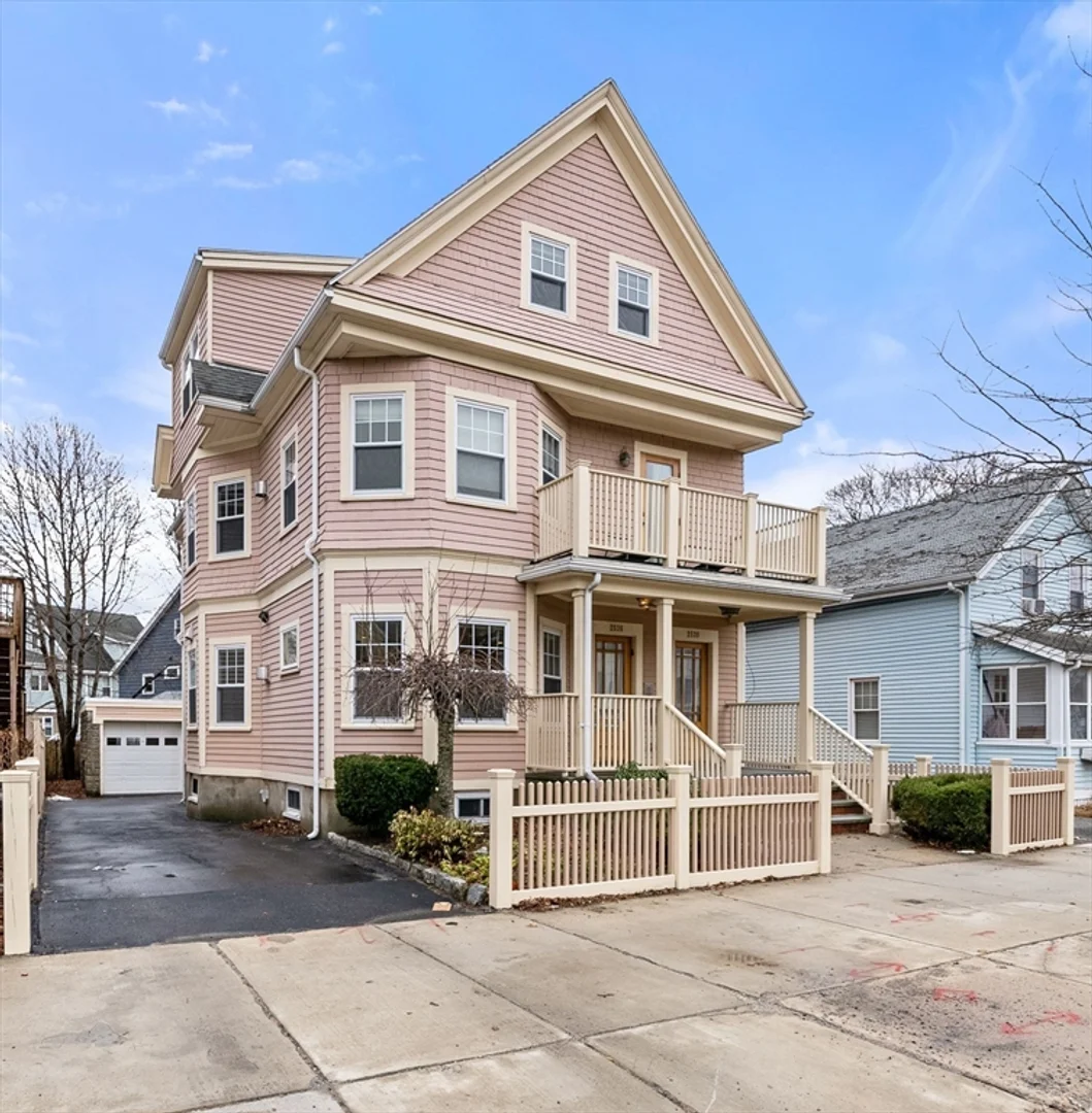 2536, Massachusetts Ave., Unit U:2536, North Cambridge, Cambridge, MA, 02140