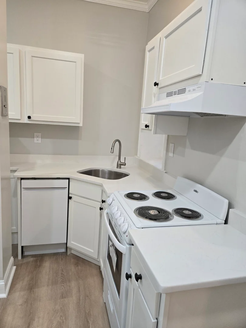 1193, Commonwealth Ave., Unit 5, Allston, Boston, MA, 02134
