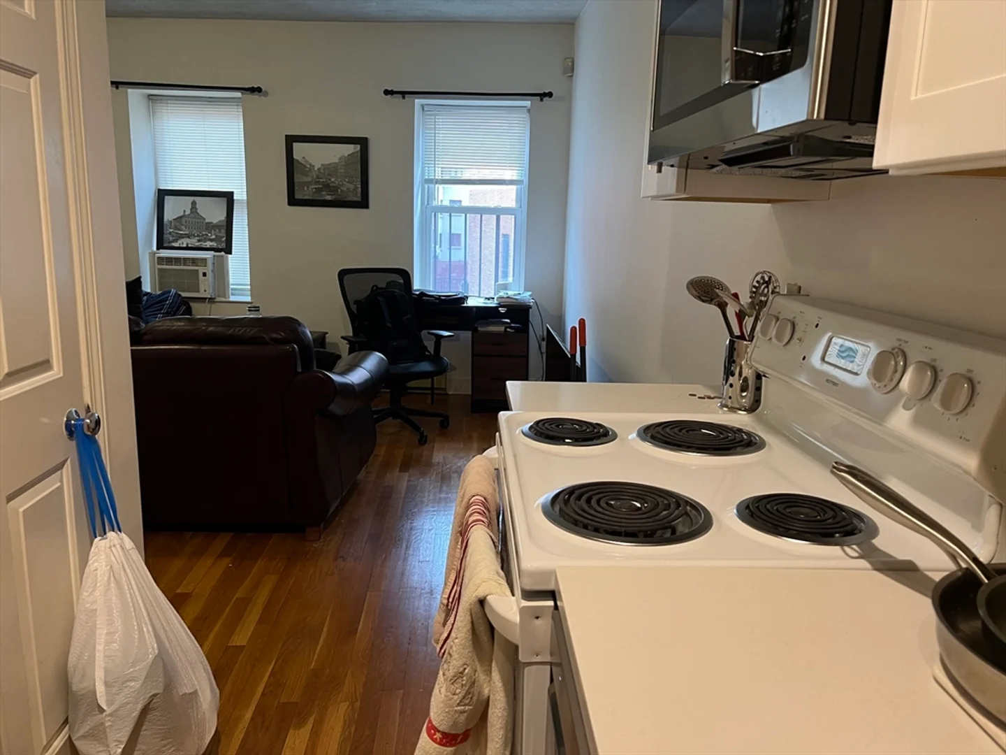 222, North St., Unit 2, North End, Boston, MA, 02113