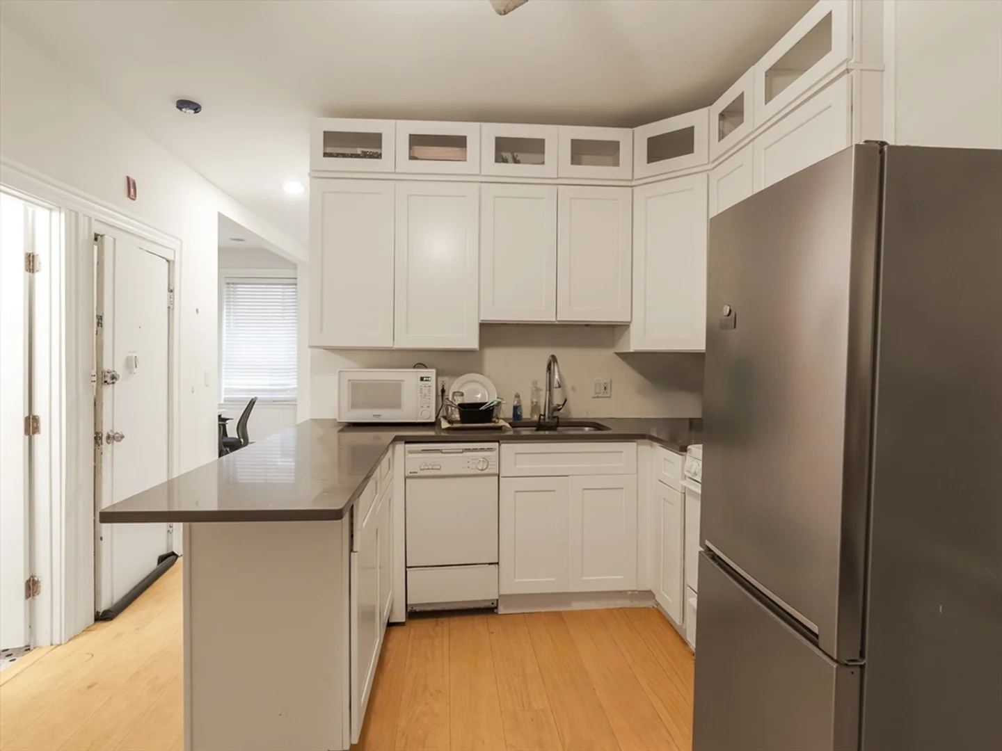 22, Irving St., Unit 2, Beacon Hill, Boston, MA, 02114