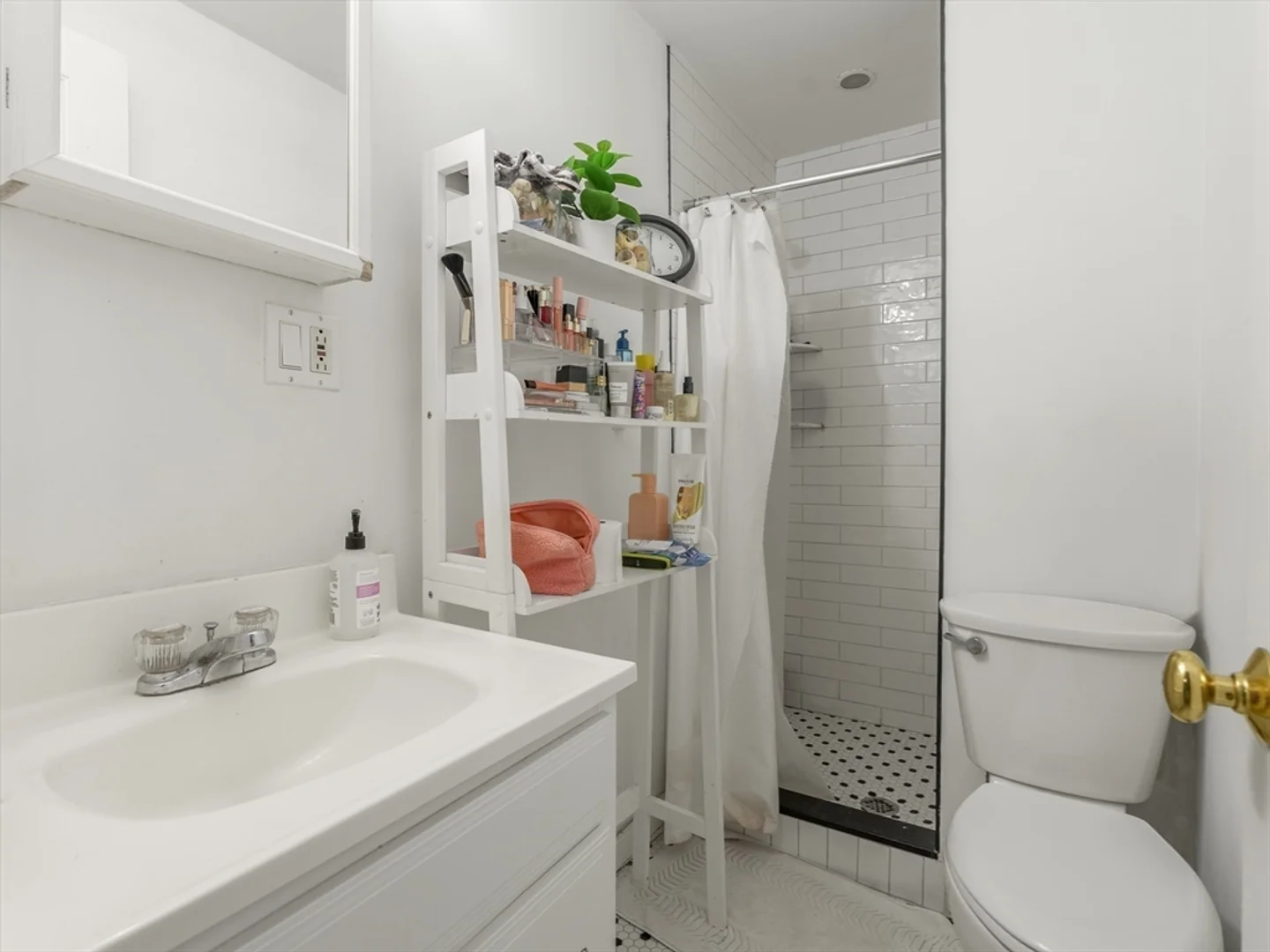 22, Irving St., Unit 2, Beacon Hill, Boston, MA, 02114