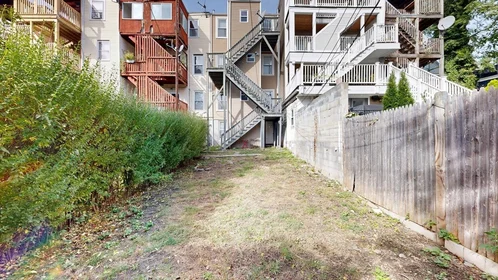 Logement entier en résidence à 127, Eutaw St., Unit 1, East Boston, Boston, MA, 02128, image 15 de 16