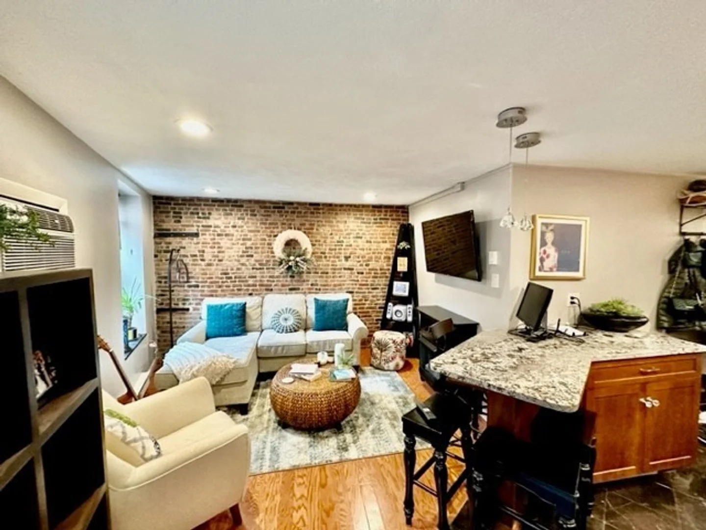 61, Salem St., Unit 3, North End, Boston, MA, 02113