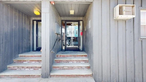 Gesamte Unterkunft im Wohnheim in der 298-300, Meridian St., Unit 300 - 2, East Boston, Boston, MA, 02128, bild 15 von 20