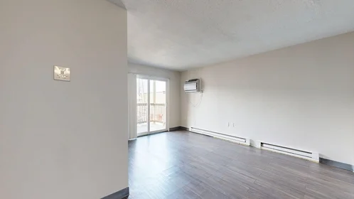 Gesamte Unterkunft im Wohnheim in der 298-300, Meridian St., Unit 300 - 2, East Boston, Boston, MA, 02128, bild 19 von 20