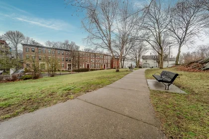 Logement entier à 86, Winthrop St., Unit 1, Roxbury, Boston, MA, 02119, image 1 de 10
