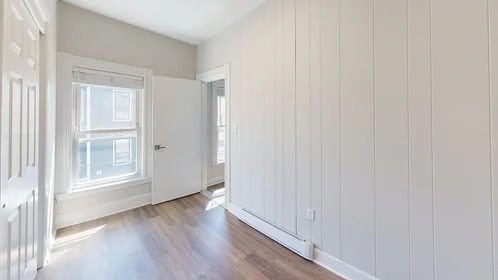 Toda a acomodação em residência em 44, Morris St., Unit 2, East Boston, Boston, MA, 02128, imagem 3 de 23