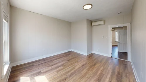 Toda a acomodação em residência em 44, Morris St., Unit 2, East Boston, Boston, MA, 02128, imagem 7 de 23