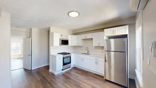 Toda a acomodação em residência em 44, Morris St., Unit 2, East Boston, Boston, MA, 02128, imagem 8 de 23