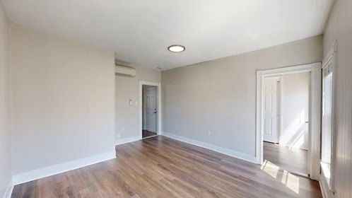 Toda a acomodação em residência em 44, Morris St., Unit 2, East Boston, Boston, MA, 02128, imagem 9 de 23
