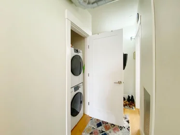Evin tamamı Ikamet yerinde konumu 139, Border St., Unit 2B, East Boston, Boston, MA, 02128, 19 24 görüntüsü