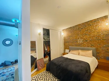 Evin tamamı Ikamet yerinde konumu 139, Border St., Unit 2B, East Boston, Boston, MA, 02128, 6 24 görüntüsü