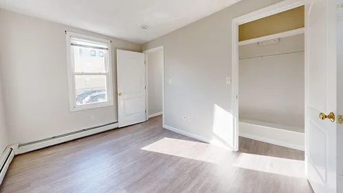 Evin tamamı Ikamet yerinde konumu 329, Paris St., Unit 3, East Boston, Boston, MA, 02128, 16 24 görüntüsü