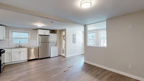 Gesamte Unterkunft im Wohnheim in der 187, Maverick St., Unit 3, East Boston, Boston, MA, 02128, bild 3 von 11