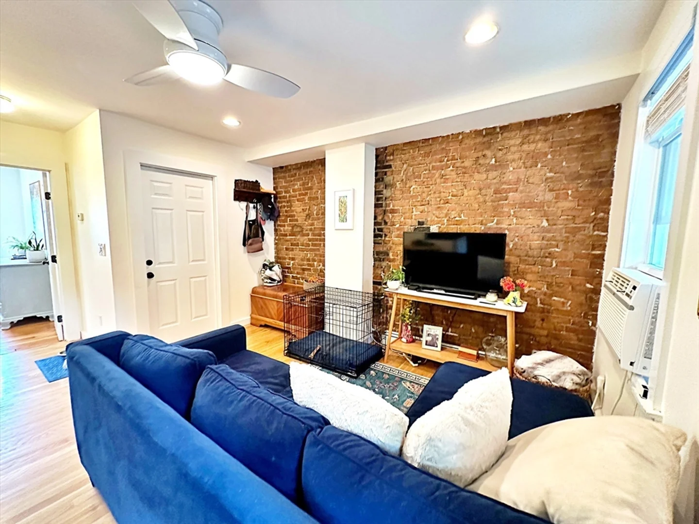 187, Everett St., Unit 1, East Boston, Boston, MA, 02128