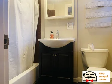 Evin tamamı Ikamet yerinde konumu 67, Gore St., Unit 2R, East Cambridge, Cambridge, MA, 02141, 14 18 görüntüsü