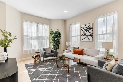 Toda a acomodação em residência em 123, Warren St., Unit 401, Roxbury, Boston, MA, 02119, imagem 15 de 27