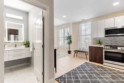 Toda a acomodação em residência em 123, Warren St., Unit 401, Roxbury, Boston, MA, 02119, imagem 5 de 27