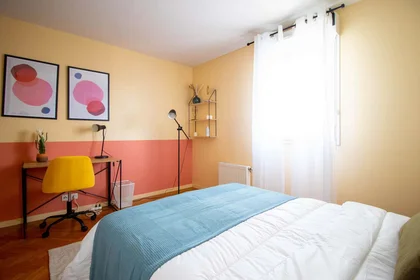 Stanza privata in 177 Av. du Président Wilson, 93210 Saint-Denis, France, immagine 3 di 11