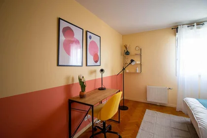 Stanza privata in 177 Av. du Président Wilson, 93210 Saint-Denis, France, immagine 4 di 11